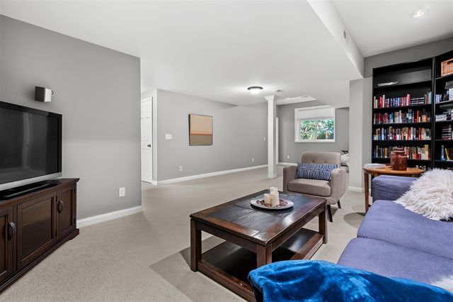9731 Southern Oaks Court, Portage, MI 49002