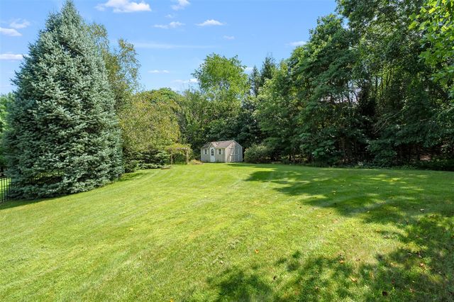 9731 Southern Oaks Court, Portage, MI 49002