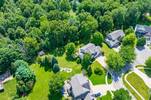 9731 Southern Oaks Court, Portage, MI 49002