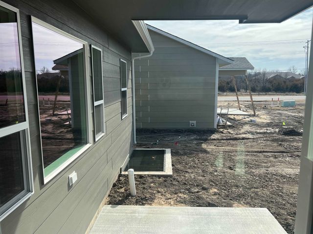 2323 S Hickory Creek St, Wichita, KS 67235