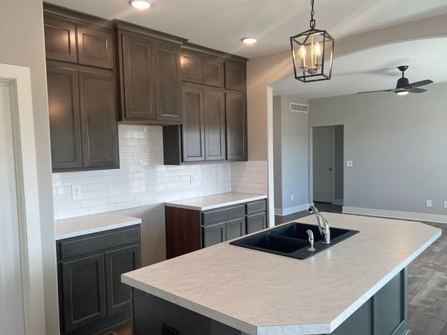 2323 S Hickory Creek St, Wichita, KS 67235