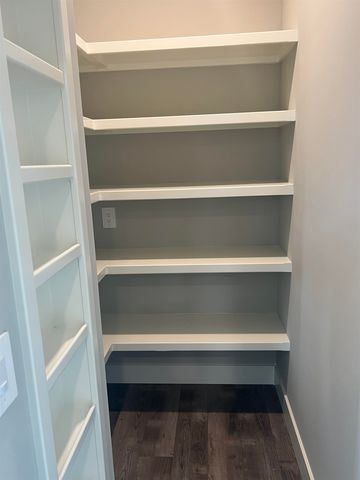 2323 S Hickory Creek St, Wichita, KS 67235