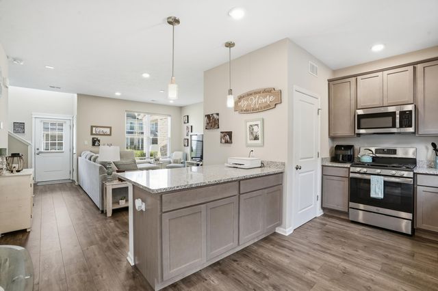 11789 Kentucky Street, Crown Point, IN 46307