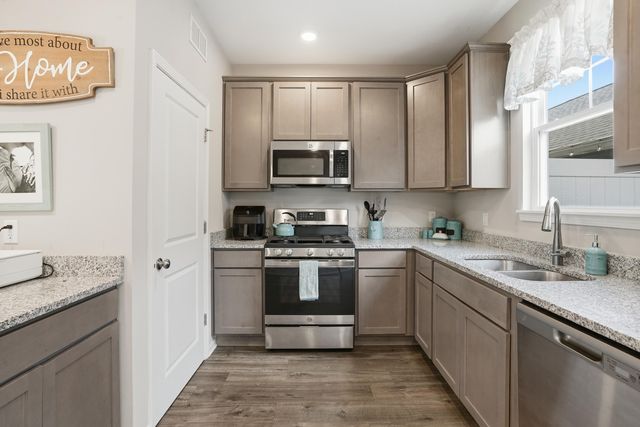 11789 Kentucky Street, Crown Point, IN 46307