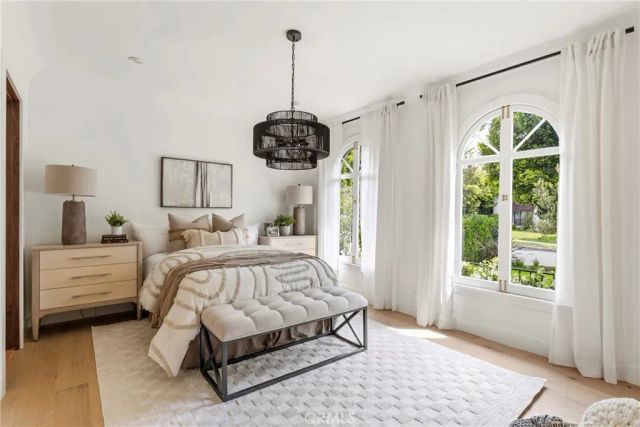 1519 Courtney Avenue, Los Angeles, CA 90046