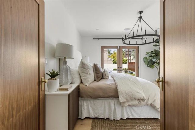 1519 Courtney Avenue, Los Angeles, CA 90046