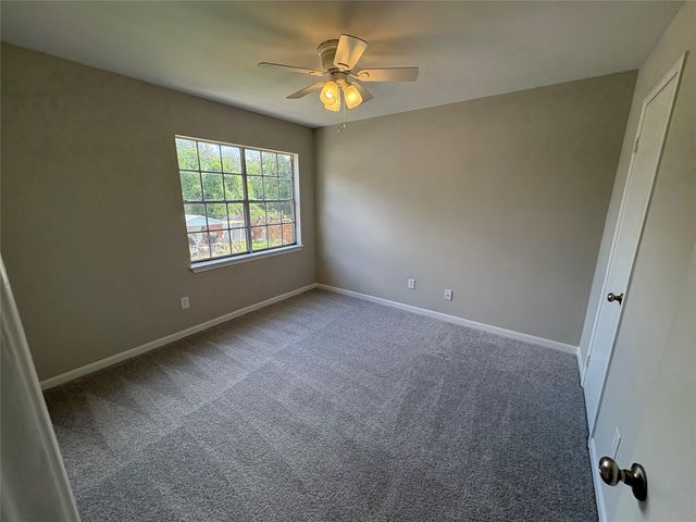 211 N Chestnut Street A, Tomball, TX 77375