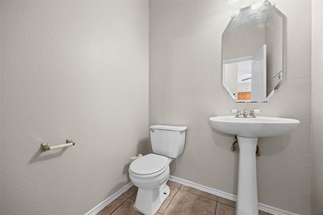 20521 Farm Pond LN, Pflugerville, TX 78660