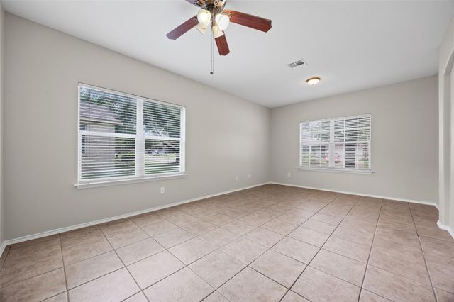 20521 Farm Pond LN, Pflugerville, TX 78660
