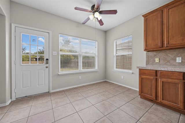 20521 Farm Pond LN, Pflugerville, TX 78660