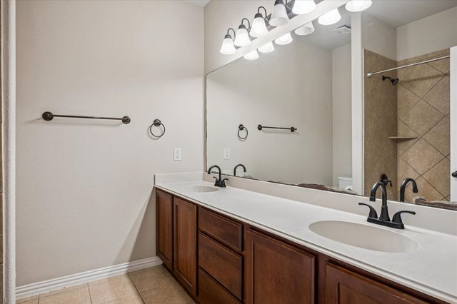 2470 Sunderland Lane, Lewisville, TX 75067