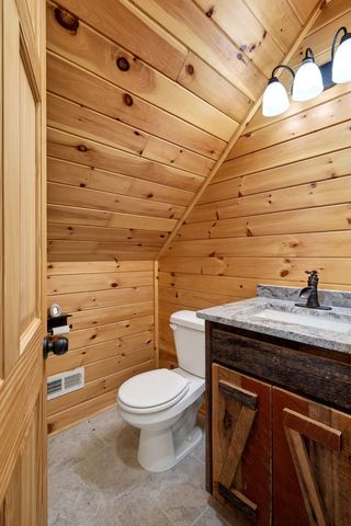 6425 Plateau Rd, Crossville, TN 38571