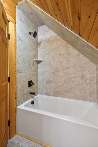 6425 Plateau Rd, Crossville, TN 38571