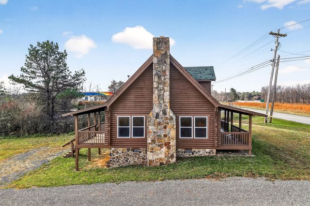 6425 Plateau Rd, Crossville, TN 38571