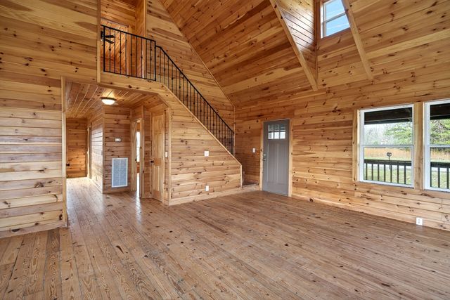 6425 Plateau Rd, Crossville, TN 38571