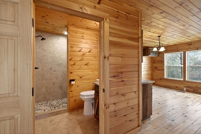 6425 Plateau Rd, Crossville, TN 38571