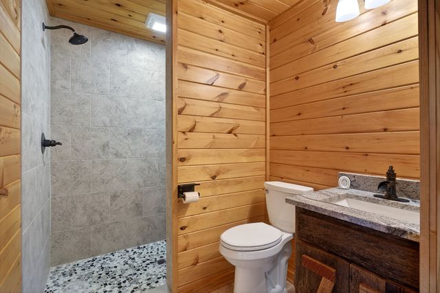 6425 Plateau Rd, Crossville, TN 38571