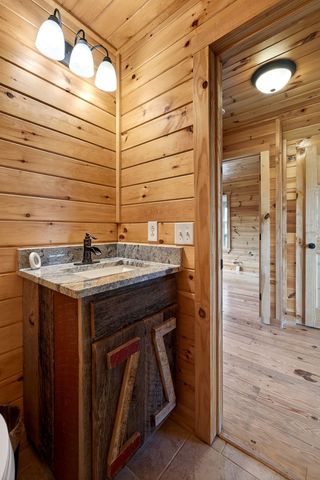 6425 Plateau Rd, Crossville, TN 38571