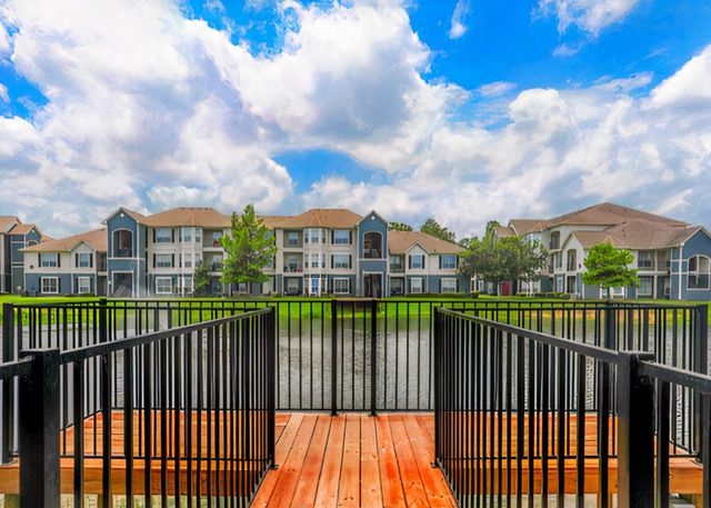 17111 Hafer Road 913, Houston, TX 77090