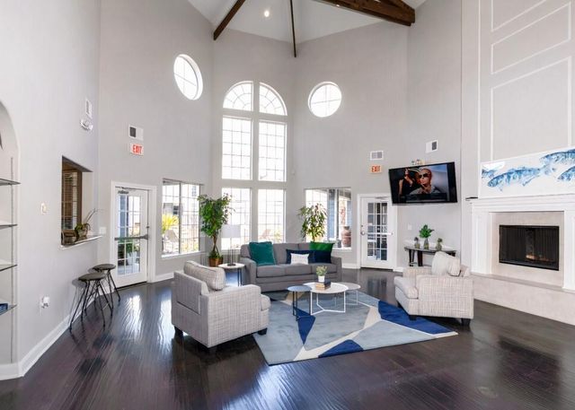17111 Hafer Road 913, Houston, TX 77090