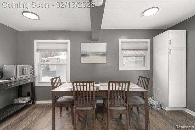 4976 Weddell Street, Dearborn Heights, MI 48125