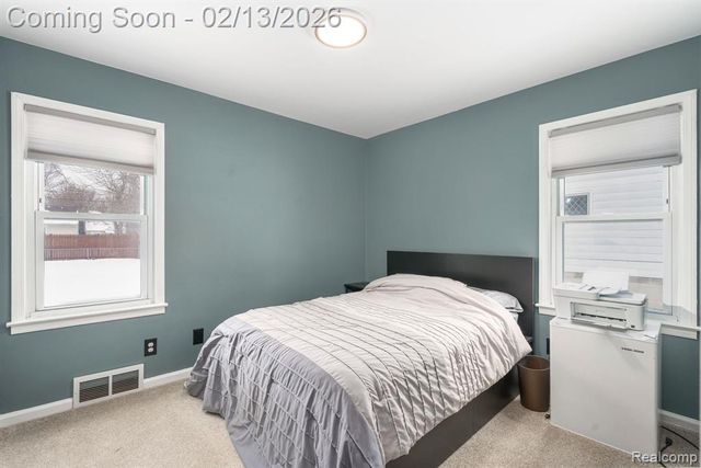 4976 Weddell Street, Dearborn Heights, MI 48125