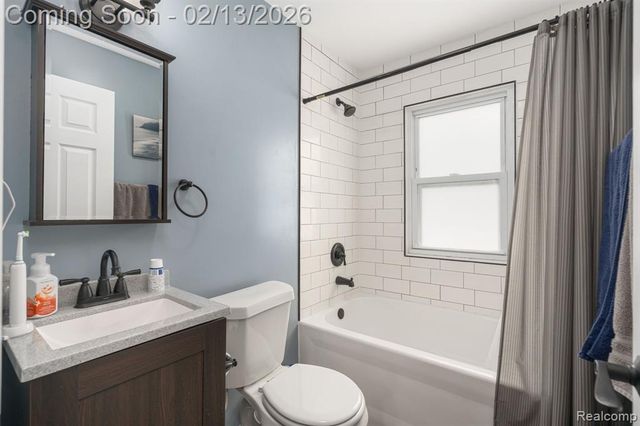 4976 Weddell Street, Dearborn Heights, MI 48125