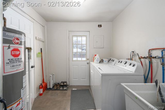 4976 Weddell Street, Dearborn Heights, MI 48125