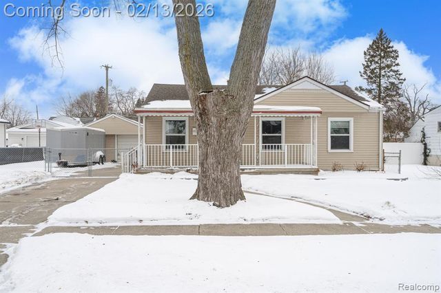 4976 Weddell Street, Dearborn Heights, MI 48125