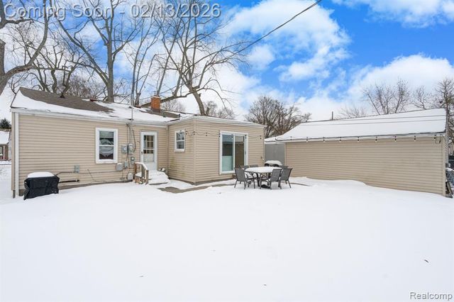 4976 Weddell Street, Dearborn Heights, MI 48125