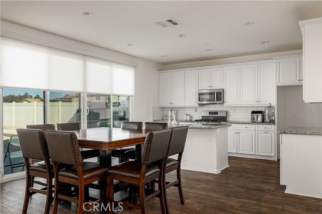 30800 Mossy Bend Ln., Murrieta, CA 92563