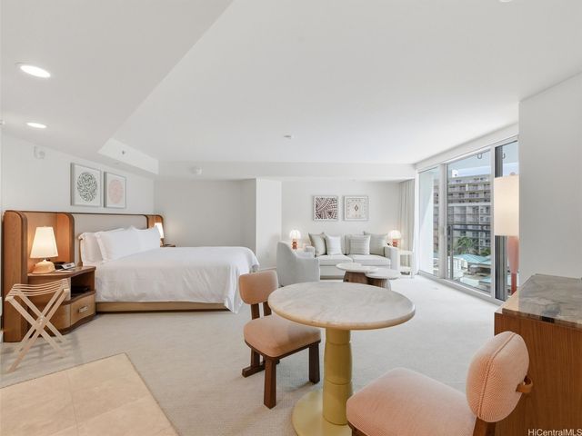 223 Saratoga Road 812, Honolulu, HI 96815