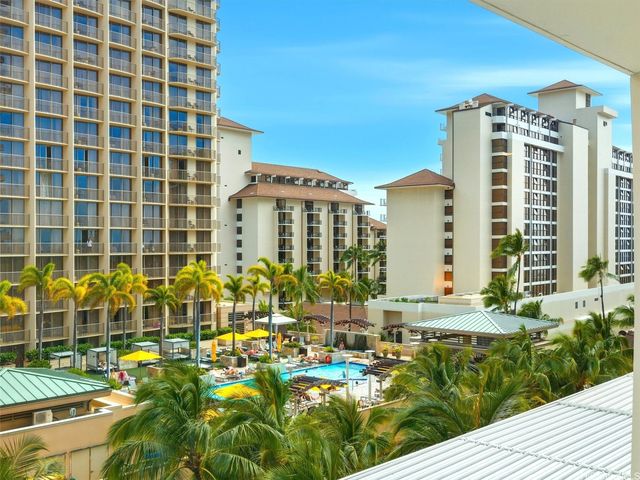 223 Saratoga Road 812, Honolulu, HI 96815