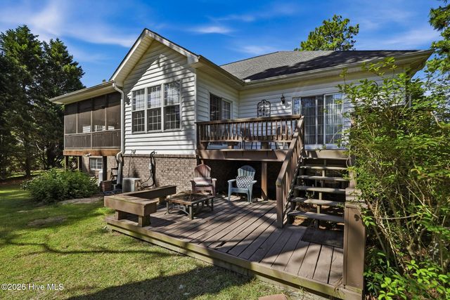 103 Smathers Drive, West End, NC 27376