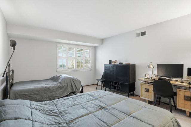 5449 Cribari Green, San Jose, CA 95135