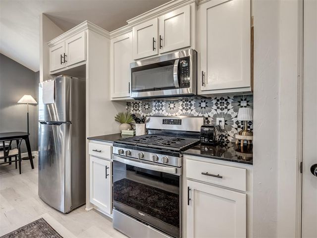 15732 Caney Drive, Edmond, OK 73013