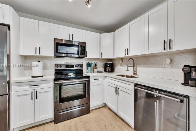 9225 SW 87th Avenue A12, Miami, FL 33176