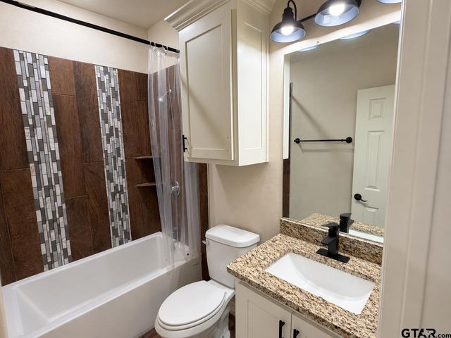 2506 Canton Street, Tyler, TX 75702