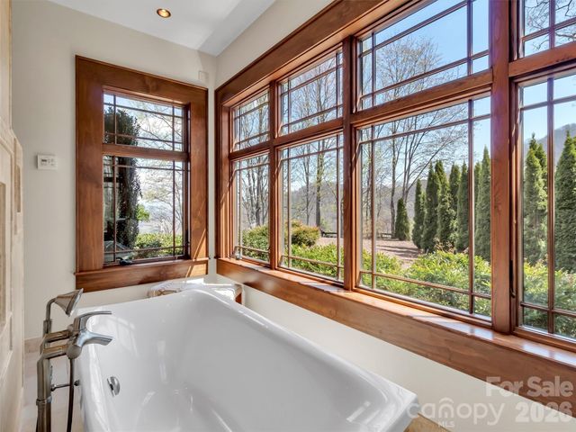 93 Lombard Street, Waynesville, NC 28786