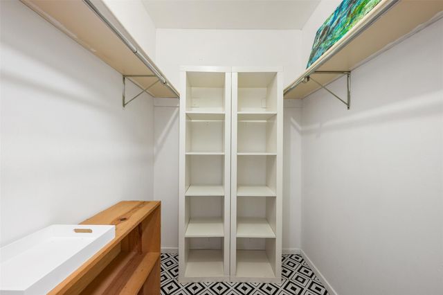 9910 Faylin DR, Austin, TX 78753