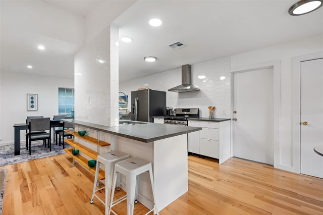9910 Faylin DR, Austin, TX 78753