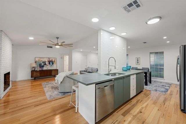9910 Faylin DR, Austin, TX 78753
