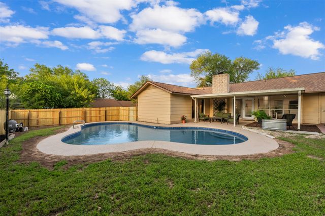 9910 Faylin DR, Austin, TX 78753