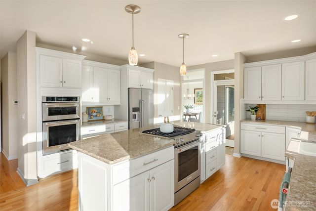 1245 High School Road NE, Bainbridge Island, WA 98110