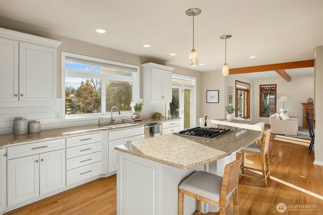 1245 High School Road NE, Bainbridge Island, WA 98110