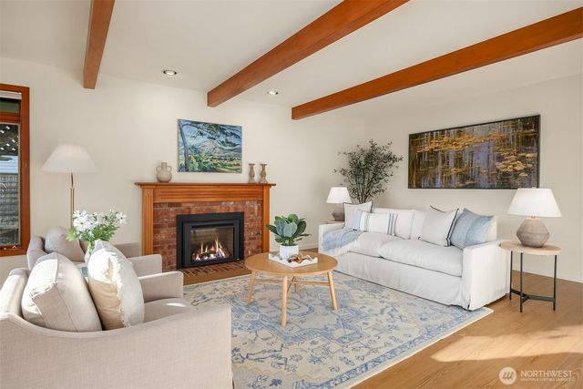 1245 High School Road NE, Bainbridge Island, WA 98110