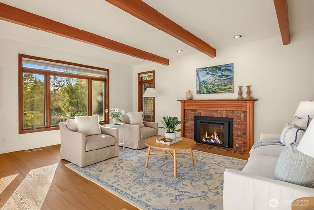 1245 High School Road NE, Bainbridge Island, WA 98110