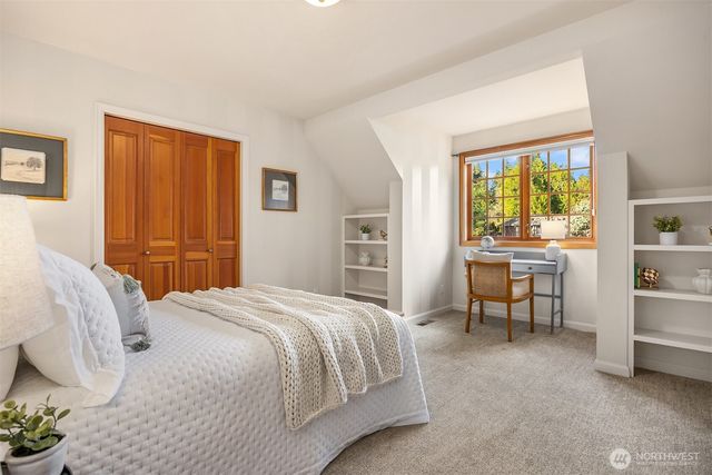 1245 High School Road NE, Bainbridge Island, WA 98110