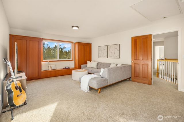 1245 High School Road NE, Bainbridge Island, WA 98110