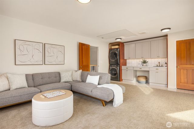 1245 High School Road NE, Bainbridge Island, WA 98110